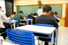 Começa nesta quinta-feira (01) a distribuição de aulas para os cerca de 48 mil professores do Quadro Próprio do Magistério (QPM) do Paraná. O novo sistema, que começou a ser utilizado no ano passado, passou por correções e ajustes para garantir um processo mais ágil, transparente e eficiente.