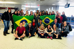 12 professores da rede estadual de ensino que lecionam a disciplina de Língua Inglesa participam de um intercâmbio de formação educacional e cultural, em Austin, no Texas (EUA). A formação iniciou no dia 10 de janeiro e encerra no dia 25 desse mês. O curso faz parte do Programa de Desenvolvimento Profissional para Professores de Língua Inglesa (PDPI), coordenado pela Comissão Fulbright, com apoio da Secretaria de Estado da Educação. 