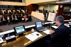 O Estado ampliou em 120% o volume de investimentos em 2017 na comparação com o exercício anterior. O valor saltou de R$ 1,7 bilhão para R$ 3,8 bilhões. Este foi um dos destaques do balanço das contas públicas do ano passado apresentado em audiência pública nesta segunda-feira (05) na Assembleia Legislativa. Se forem considerados os valores aplicados por empresas estatais, os investimentos somam R$ 6,8 bilhões.