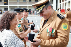 Uma cerimônia celebrada Quartel do Comando Geral da Polícia Militar, em Curitiba, na manhã desta segunda-feira (19) marcou a celebração de 10 anos de existência do Batalhão de Patrulha Escolar Comunitária (BPEC)
