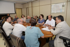 Governo do Paraná, Prefeitura de Curitiba e Sindicado dos Estabelecimentos de Ensino Particulares se unem para facilitar a vida das escolas públicas e privadas.