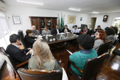 Secretaria Estadual de Educação do Paraná; Reunião com a Secretária Lucia Cortez no gabinete com representantes da APP. 17-04-18. Foto: Hedeson Alves