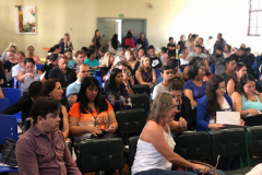 Professores, agentes educacionais I e II, equipes diretiva e pedagógica que atuam nas escolas indígenas e nas ilhas do litoral paranaense, pertencentes ao Núcleo Regional de Educação de Paranaguá, iniciaram nessa quinta-feira (10), em Paranaguá, a 11° edição do curso de formação continuada Interilhas. O curso tem duração de dois dias com 16 horas que serão computados para avanços nos planos de carreira dos servidores. 
