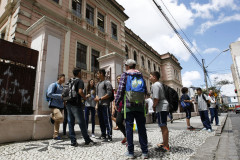 Quatro dos 32 núcleos de educação do Paraná suspenderam as aulas dos colégios da rede estadual nesta segunda-feira (28). Foto: Hedeson Alves