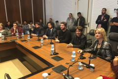 Autores dos 32 projetos de lei selecionados entre todos os alunos participantes do Paraná estão usufruindo do prêmio concedido aos finalistas do programa. 