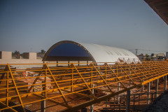 As obras do novo prédio do Colégio Estadual Arcângelo Nandi, em Santa Terezinha do Itaipu, Oeste do Paraná, estão sendo fiscalizadas de uma maneira diferente. Familiares, professores, funcionários e alunos acompanham o andamento da construção, fazem relatórios e observações. Os resultados são compartilhados pelas redes sociais. 
