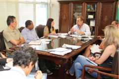 Reuniões entre SEED e sindicato acontecem com frequência e buscam entendimento sobre demandas nas condições de trabalho dos profissionais da rede estadual de ensino.