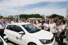 A governadora Cida Borghetti entregou nesta terça-feira (18) 28 veículos para complementar a frota dos Núcleos Regionais da Educação (NRE) e reforçar o trabalho diário dos profissionais que precisam se deslocar até as 2.150 escolas estaduais. Na mesma solenidade foram entregues motos e vans para a Polícia Militar. -  Curitiba, 18/12/2018  -  Foto: Orlando Kissner/ANPr