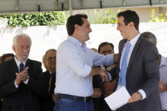 O governador Carlos Massa Ratinho Junior, acompanhou a apresentação das diretrizes de trabalho da nova gestão para a Educação, em encontro com o secretário Renato Feder e funcionários da Secretaria de Educação e do Esporte.Curitiba, 17-01-19.Foto: Arnaldo Alves / ANPr.