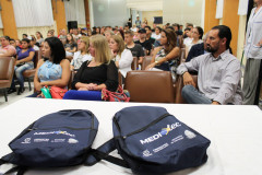 Professores, pedagogos e tradutores e intérpretes de Libras irão atuar em cursos técnicos na modalidade concomitante. São mais de 200 vagas em 24 núcleos regionais.