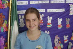 Naiane Laize Jagnow, aluna do 9º ano da Escola Estadual de Porto Mendes, em Marechal Cândido Rondon, ficou com o segundo lugar na etapa estadual do Concurso Internacional de Redação de Cartas.