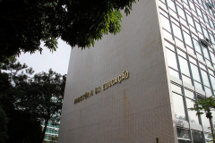 Vice-governador e secretário da Educação, Flávio Arns, visitou diversos Ministérios, em Brasília, na busca de recursos para investimentos na Educação do Paraná.