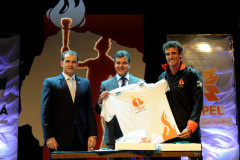 Governador Beto Richa acompanhado pelo secretário de esportes Evandro Rogério Romam e pelo esportista Emanuel do Rego, lança a segunda etapa do projeto talento olímpico do Paraná.

Curitiba, 20/06/2012