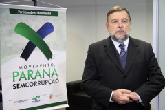 Secretário assina convênio de promoção à conscientização de uma cultura de princípios éticos voltado para estudantes da rede pública do Paraná.