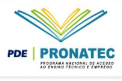 Solenidade de abertura aconteceu em Santo Antônio da Platina. Quinhentos alunos estão matriculados em cinco cursos de qualificação profissional