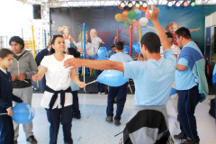 Alunos da APAE participam da feira Expogua