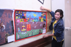 Durante as atividades, os estudantes fazem releituras de obras de artistas brasileiros. As obras são trabalhadas durante o período de quatro meses. O objetivo é desenvolver nos alunos o gosto pela arte. “Eu participo desde o ano passado. Eu gosto muito. Aqui é eu me encontro e faço o que eu gosto, que é pintar”, contou a estudante Rayla dos Santos Lima, 15 anos.