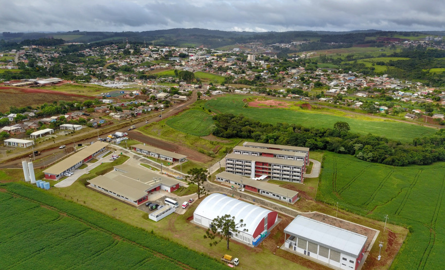 Paraná abre primeira escola técnica de operação florestal do Brasil