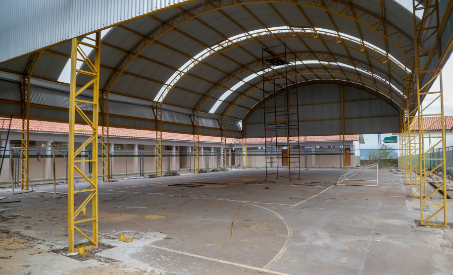 Escolas rurais de Ibaiti passam a contar com ginásios cobertos