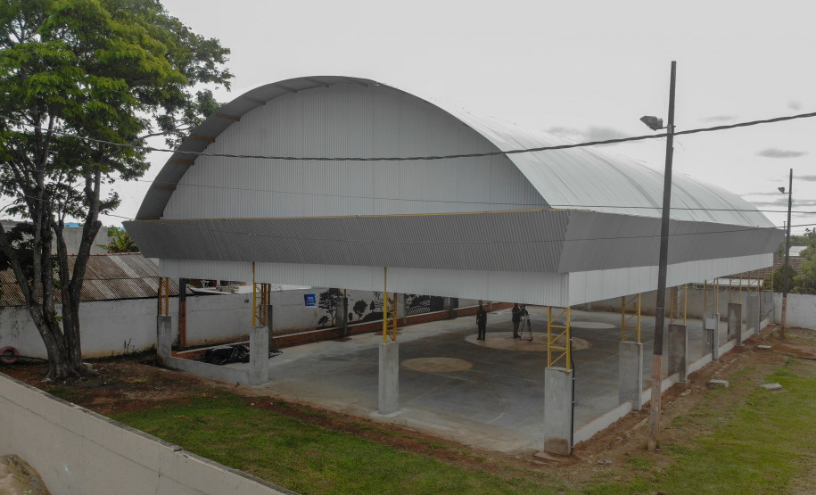 Escolas rurais de Ibaiti passam a contar com ginásios cobertos