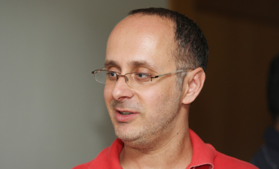 O encontro também serve para que os profissionais troquem ideias e experiências sobre o que tem sido realizado nas escolas. “Esse tipo de reunião é extremamente importante para fazermos uma análise para vermos como está o andamento nos colégios agrícolas e florestal em nível de estado”, disse Denilson Boffo, diretor pedagógico do Centro Estadual de Educação Profissional Assis Brasil, em Clevelândia.