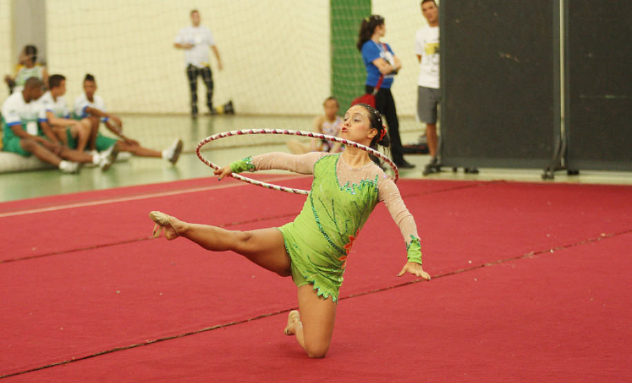 MARINGÁ-PR / XX OLIMPÍADAS ESPECIAÍS DAS APAES - VILA OLÍMPICA - COMPETIÇÃO: APARELHO ARCO - Séfora Araujo Silva Neto (Apae - Espírito Santo) - Foto: Giuliano Gomes