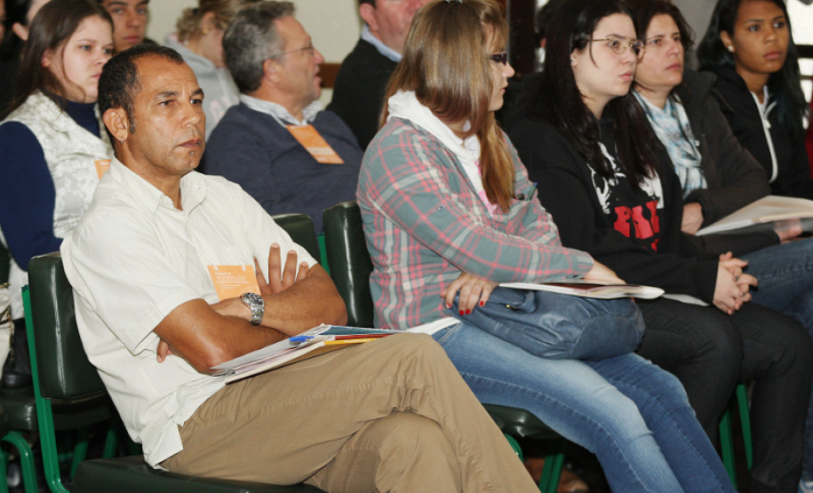 1° Seminário de Formação dos Grêmios Estudantis no Colégio Estadual Júlia Wanderley