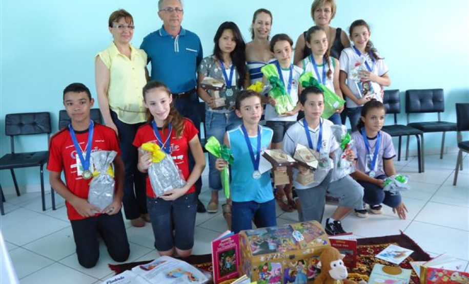 Na categoria A (4º ao 5º anos das séries iniciais), o vencedor foi o aluno João Paulo Monteiro Santana, 5º ano, da Escola Municipal Laudelino Rosa de Mello, em Mariluz