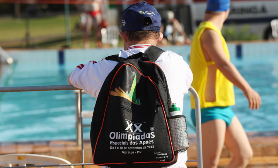 As Apaes e escolas especiais poderão se inscrever nos programas esportivos que são oferecidos pela Secretaria de Estado da Educação (SEED) no contraturno escolar a partir de 2013. O objetivo é aumentar a oferta e fortalecer as atividades esportivas na educação especial. Serão oferecidas 37 modalidades esportivas diferentes para alunos da educação especial.