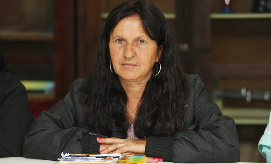 TATUQUARA-PR 14 DE NOVEMBRO DE 2012 - COLÉGIO ESTADUAL GUILHERME MARANHÃO - PARANÁ ALFABETIZADO - NA FOTO: Jociane Lucia Azevedo