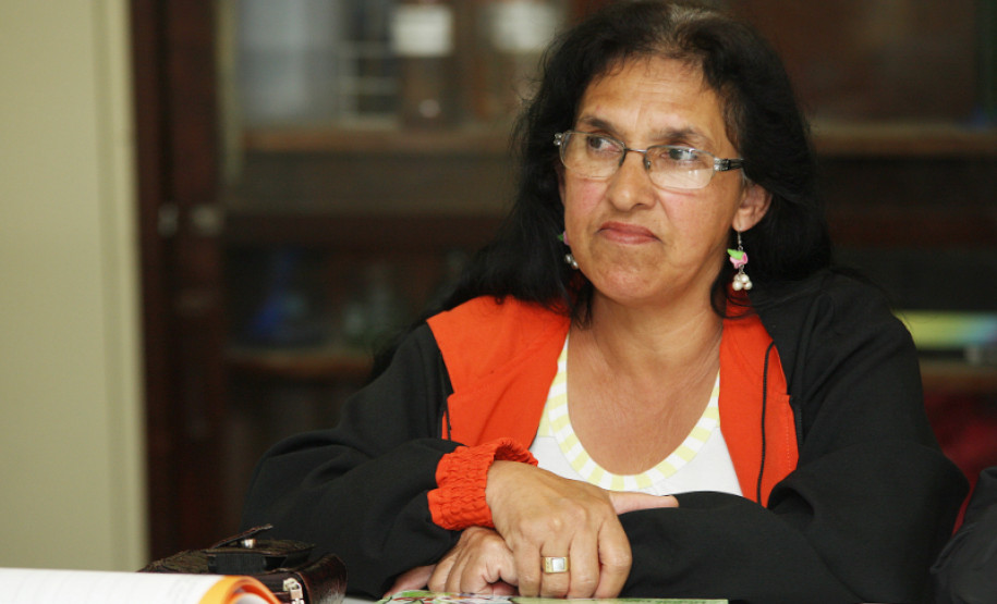 TATUQUARA-PR 14 DE NOVEMBRO DE 2012 - COLÉGIO ESTADUAL GUILHERME MARANHÃO - PARANÁ ALFABETIZADO - NA FOTO: Eunice Dantas Lima