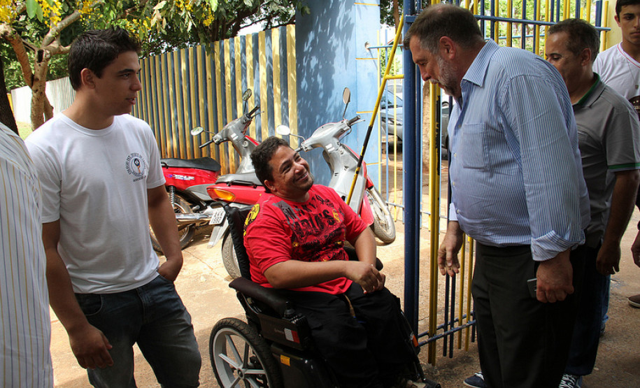 No Colégio Estadual Duque de Caxias, em Goioerê, Arns entregou duas novas salas de aula, realizada em convênio com a prefeitura e recursos repassados pelo Estado.