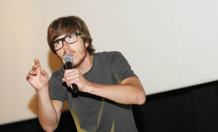 LARANJEIRAS DO SUL - CARAVANA DA POESIA - APRESENTAÇÃO MUSICAL E POESIA COM AARON - FOTO: GIULIANO GOMES/SEED