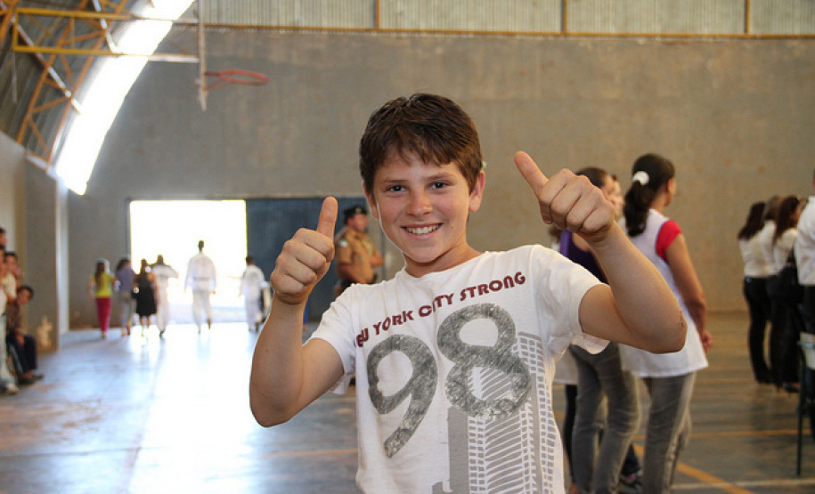 Quatro das 17 escolas que fazem parte de projeto piloto de descentralização de recursos para reformas estão aptas a iniciar obras a partir desta sexta-feira (23).