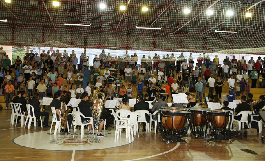 CURITIBA/PR - ENCONTRO DE FANFARRAS E BANDAS DE CURITIBA - LOCAL: GINÁSIO DA PRAÇA OSVALDO CRUZ - 23/11/2012 -