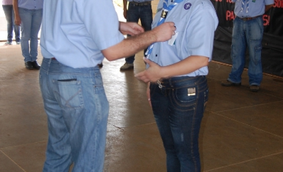 A ação faz parte do programa Escotismo na Escola da Secretaria de Estado da Educação. O objetivo é despertar nos alunos os sentimentos de companheirismo, de equipe, de lealdade e de respeito ao próximo. O nome Acaé é de uma ave típica da região e foi escolhido pela comunidade escolar para representar o grupo.