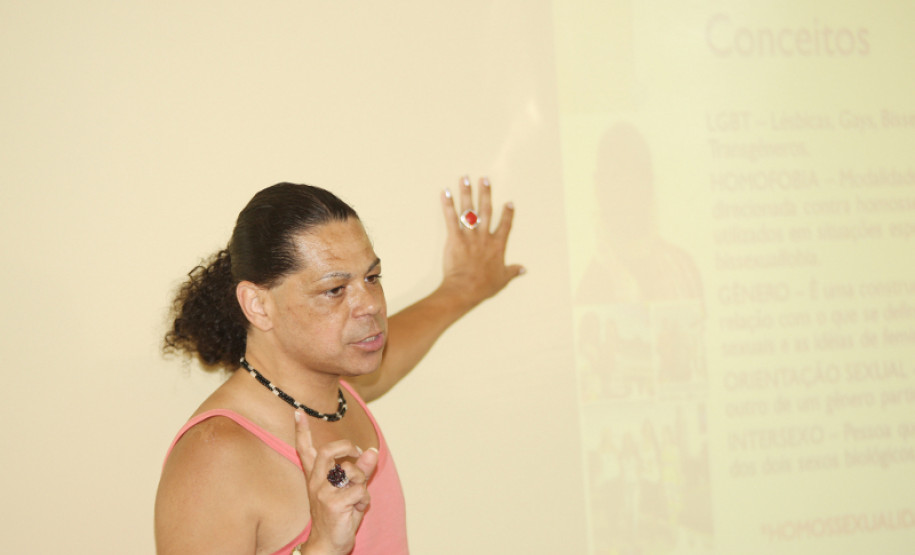 3º Encontro Estadual de Educação LGBT, no Centro Estadual de Educação Profissional Newton Freire Maia, em Pinhais-PR - 29/11/2012