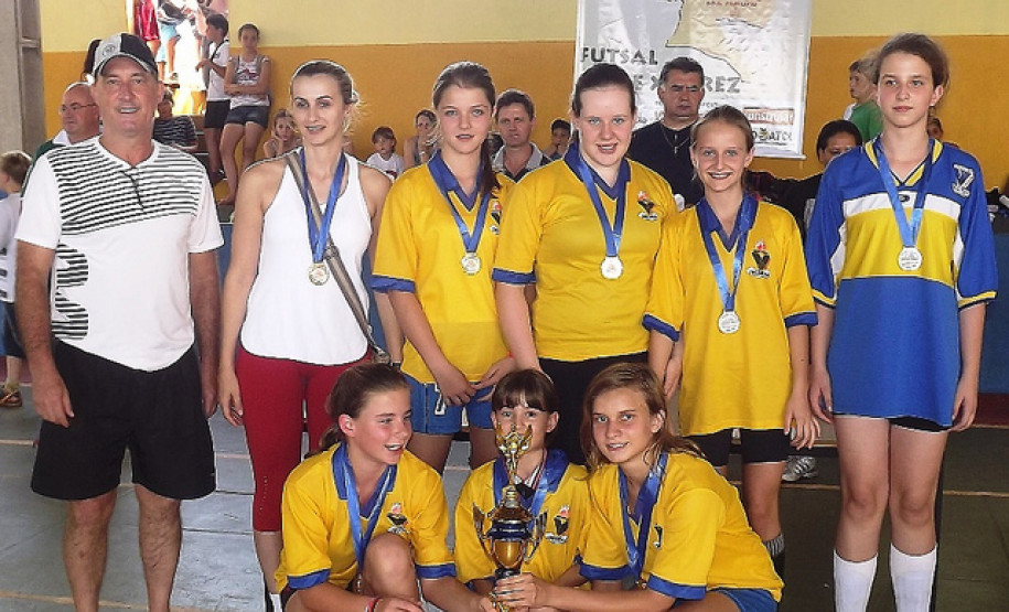 Disputas de futsal e xadrez definiram os vencedores do 9º Campeonato Entre Escolas do Campo de Toledo, no último final de semana.