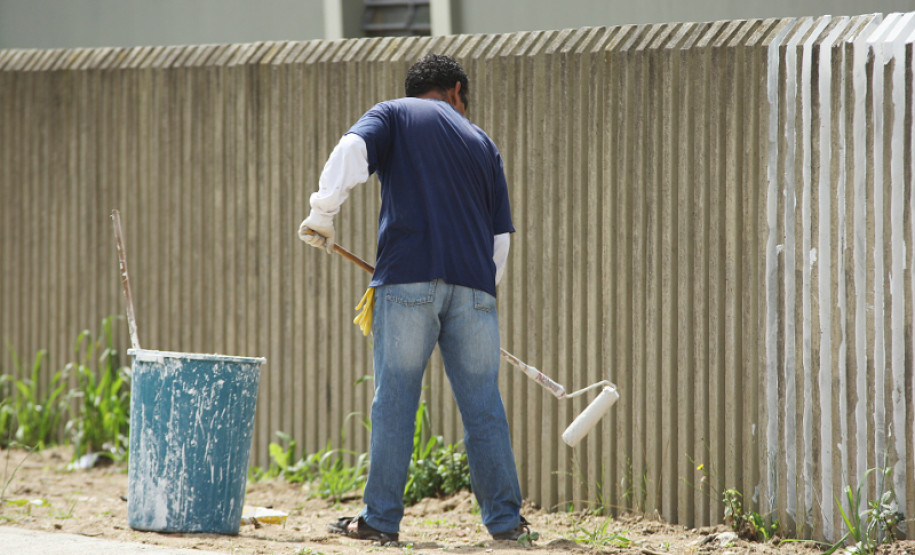 O vice-governador e secretário da Educação, Flávio Arns, destaca a iniciativa do Projeto Escola Cidadã como um exemplo de solidariedade e mobilização pela educação. “A ação conjunta das secretarias da Educação e da Justiça contribui para que o apenado interaja com a sociedade por meio do trabalho”, disse.