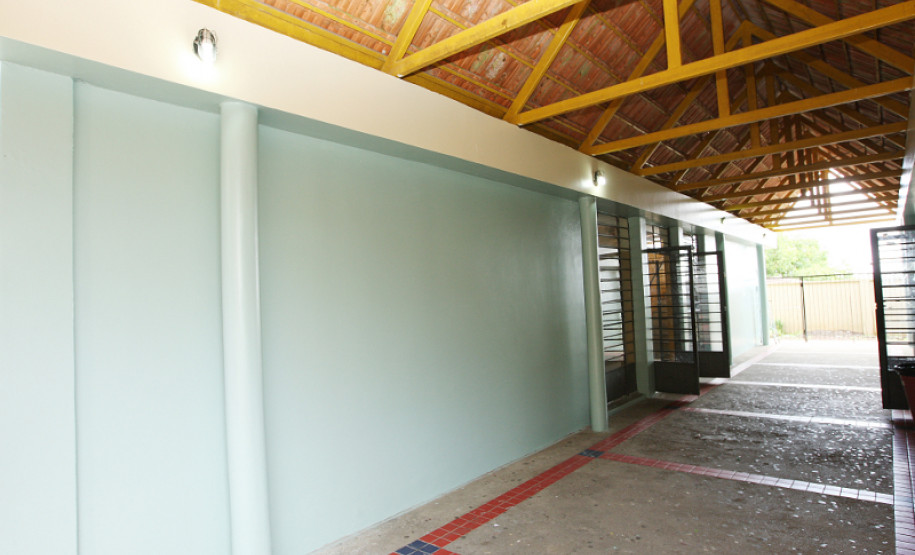 ESCOLAS - As escolas beneficiadas com o projeto são os colégios estaduais Guido Straub, Guaíra e Zacarias, de Curitiba; as escolas Semiramis de Barros Braga, Paulo Freire, Amyntas de Barros e Walde Rosi Galvão, em Pinhais; e os colégios Ivanete Martins de Souza e Mario Braga, em Piraquara.