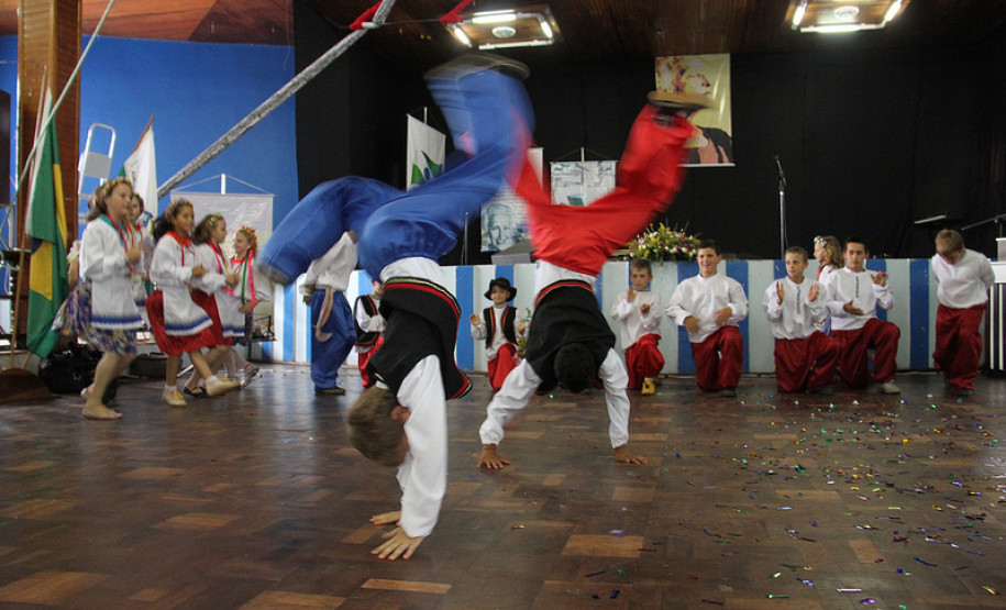 A Caravana da Poesia Helena Kolody chegou a Cruz Machado, terra natal da poetisa paranaense