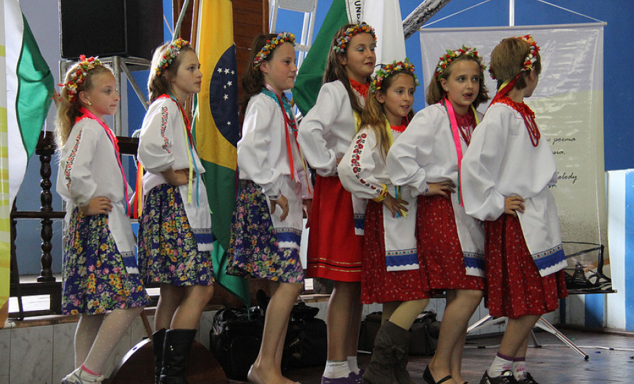 A Caravana da Poesia Helena Kolody chegou a Cruz Machado, terra natal da poetisa paranaense