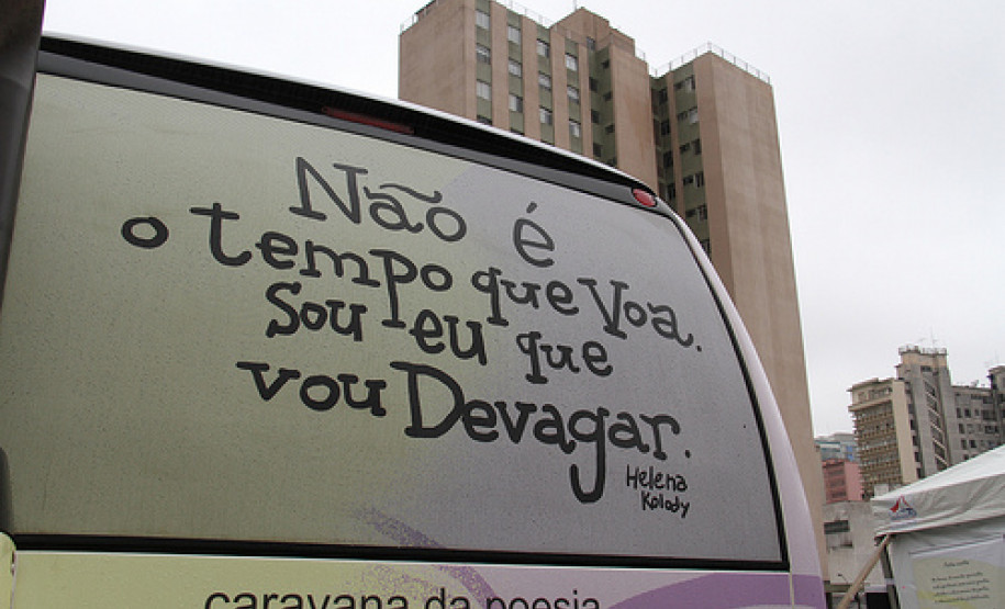 Após percorrer escolas dos 32 Núcleos Regionais de Educação, caravana finaliza atividades de 2012 com programação especial no centro de Curitiba.
