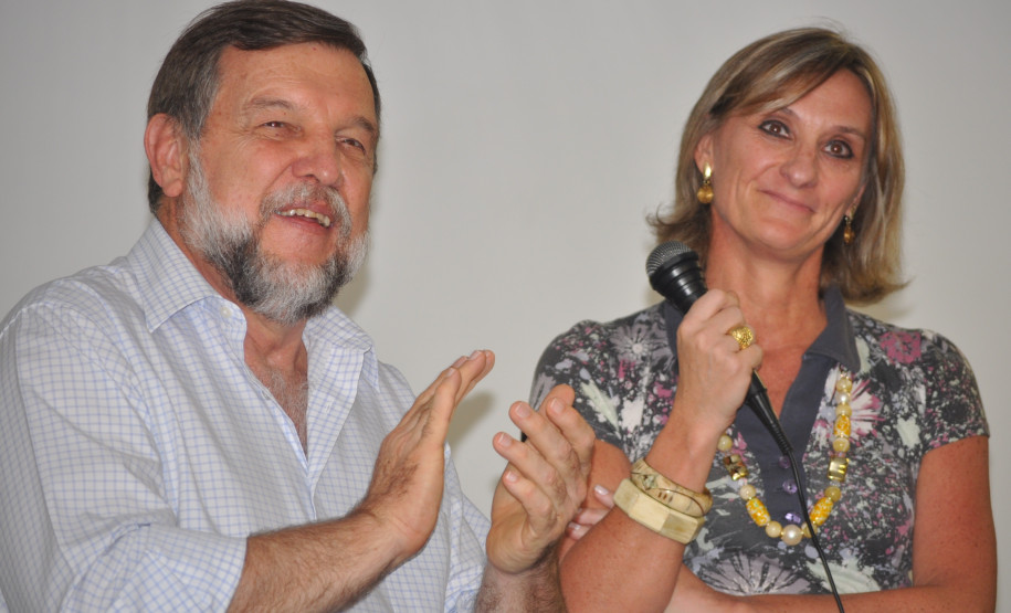 Eliane foi apresentada pelo secretário da Educação e vice-governador, Flávio Arns, à equipe da secretaria na manhã desta sexta-feira (21).