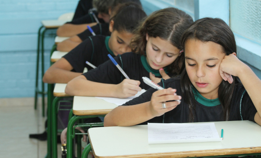 Escola Estadual Milton Carneiro.