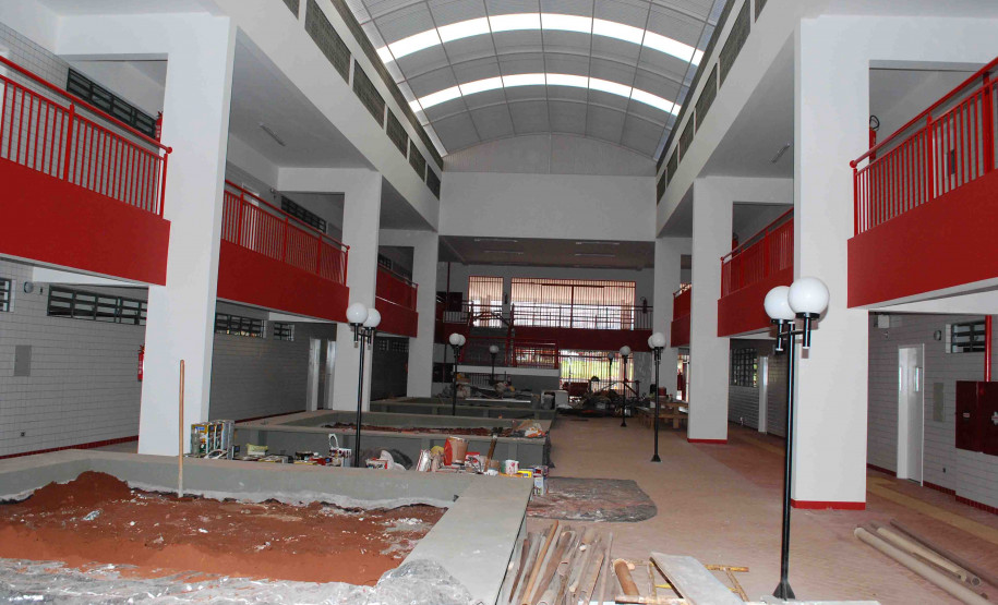 No município de Terra Roxa, região Oeste, as obras do CEEP Terra Roxa estão em fase de acabamento final.