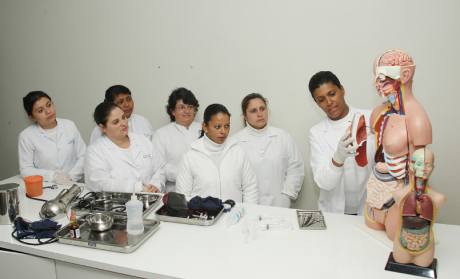 Colégio São Pedro Apóstolo. Foto de arquivo.