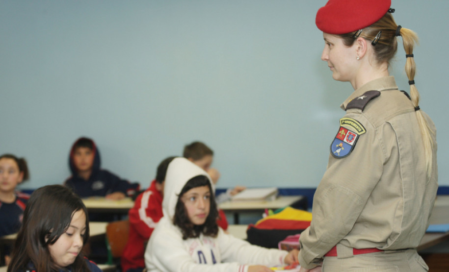 Programa Brigada Escolar no Colégio Estadual Polivalente. Foto de arquivo.