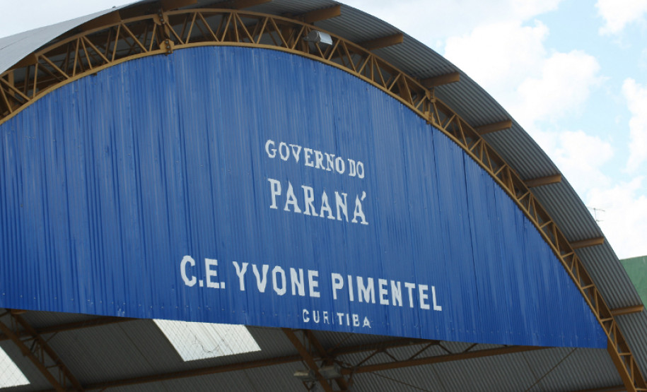 A assinatura do contrato e a ordem de serviço para início das obras para reconstrução do colégio devem ocorrer no fim desse mês.