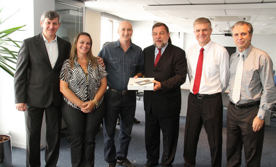 Concurso “Aprender e Ensinar Tecnologias Sociais” vai levar os dois professores ganhadores da rede estadual para seminário nacional em Brasília.<br />
<br />
Veja mais fotos em: <a href=" http://www.flickr.com/photos/flavioarns/sets/72157632773973890/" target="_blank"> http://www.flickr.com/photos/flavioarns/</a>